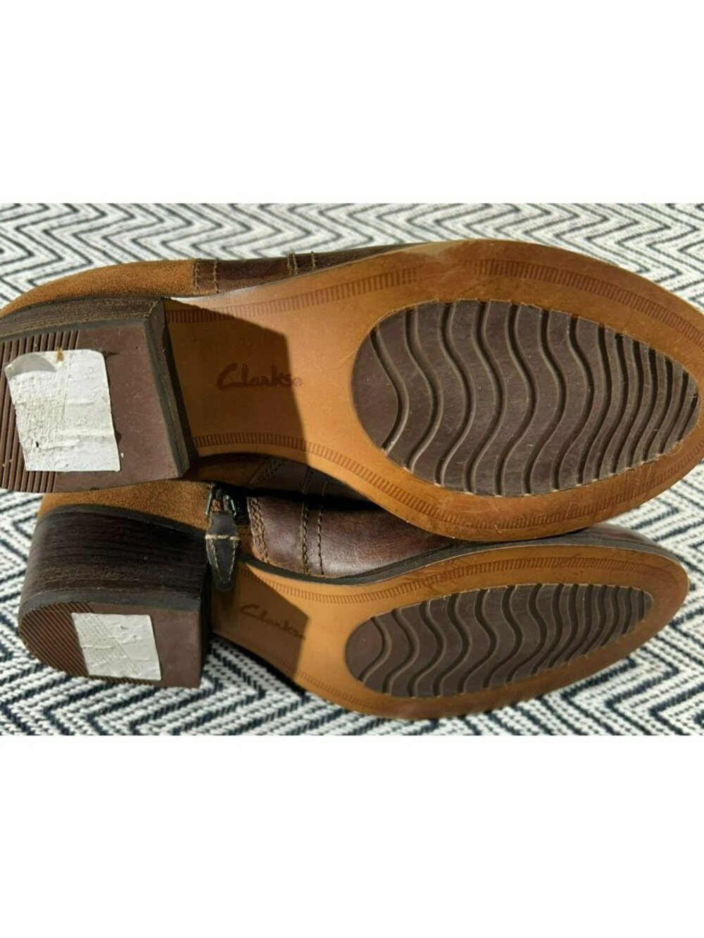 Clarks Womens Leather Maypearl Lilac Ankle Boots Brown Size 8 Suede Side Zipper - Picture 5 of 7